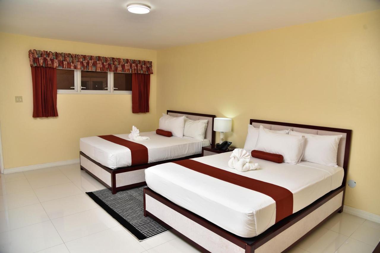 Hotel Grand A View Montego Bay Extérieur photo
